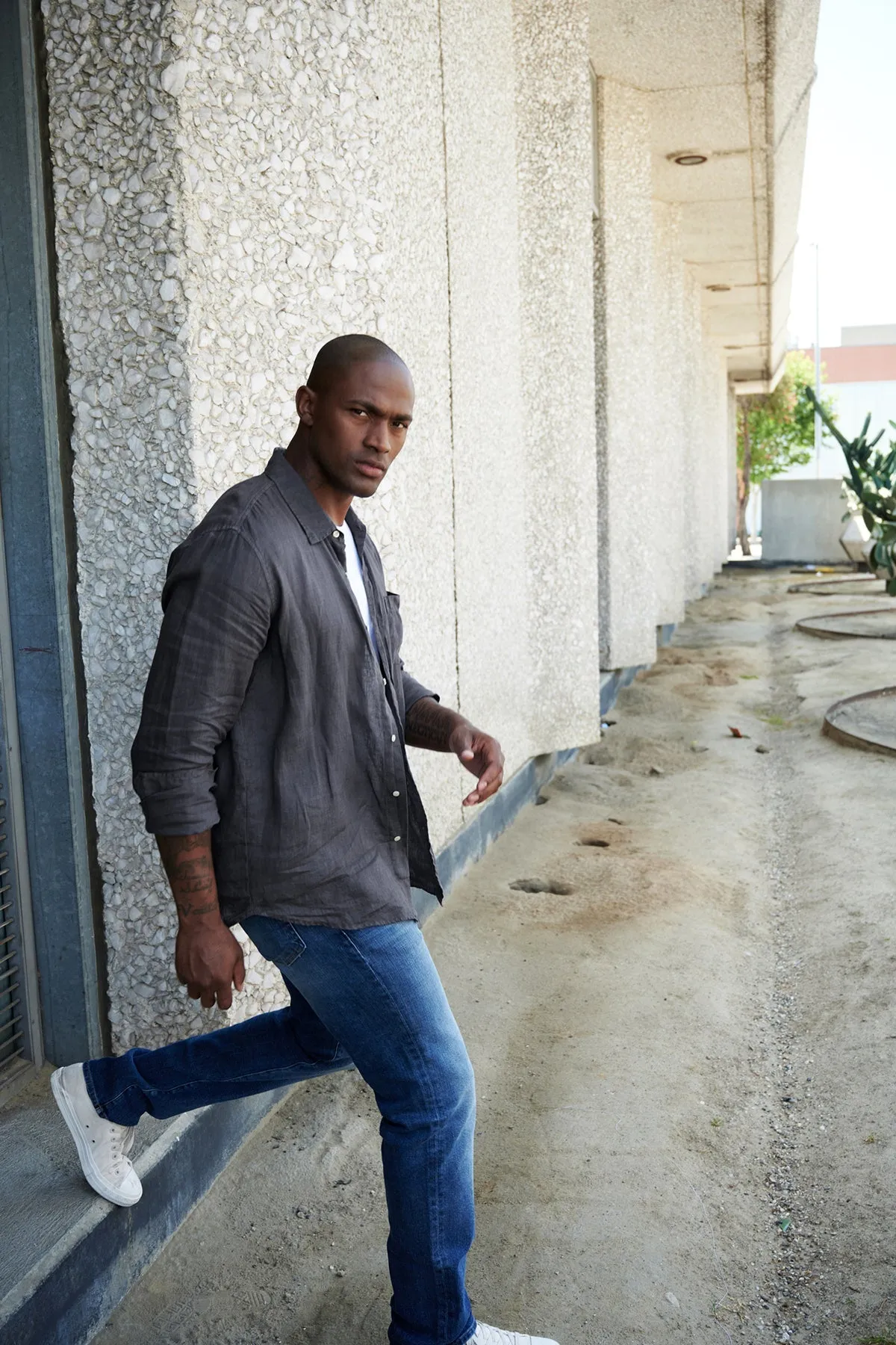 BENTON LINEN BUTTON-UP SHIRT