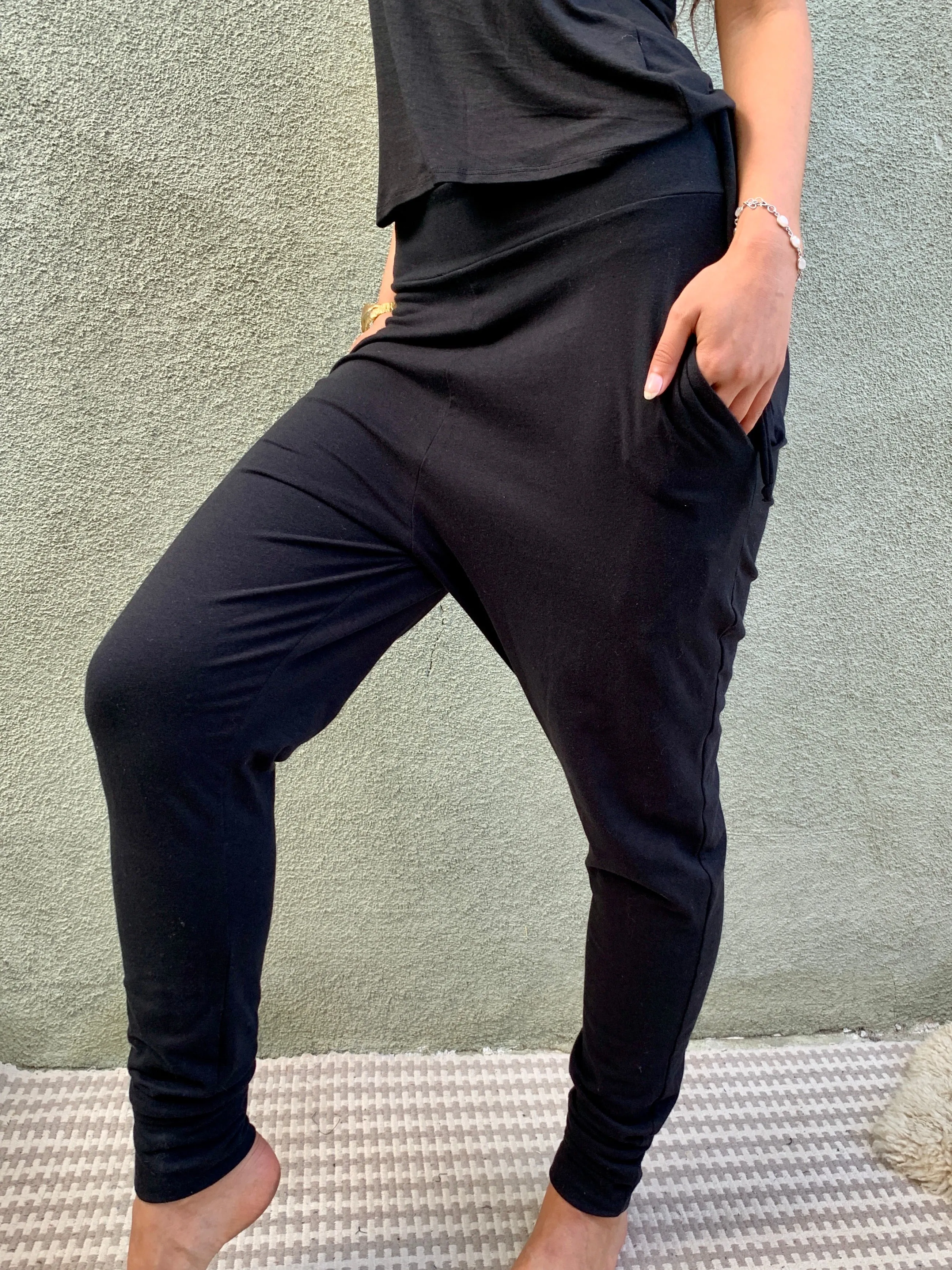 Black Basic | Jogger Pant | Her