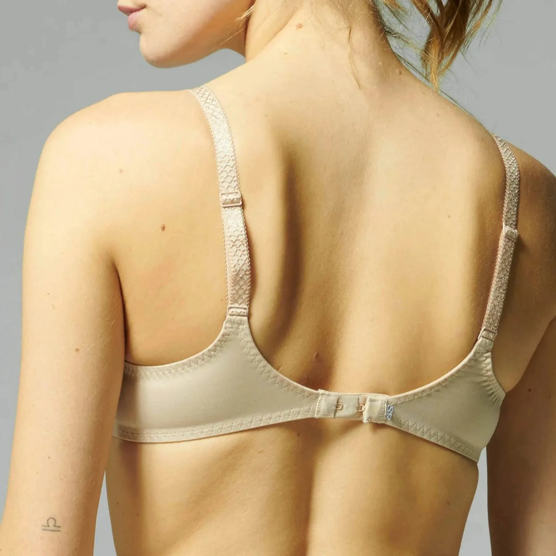 Caresse Full Cup Bra 12A320 - Peau Rose