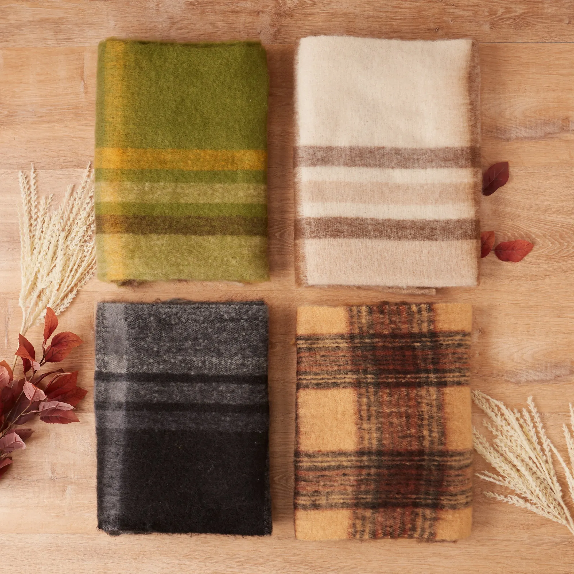 Cozy Plaid Scarf - Gray
