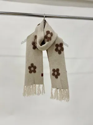 Daisy Scarf