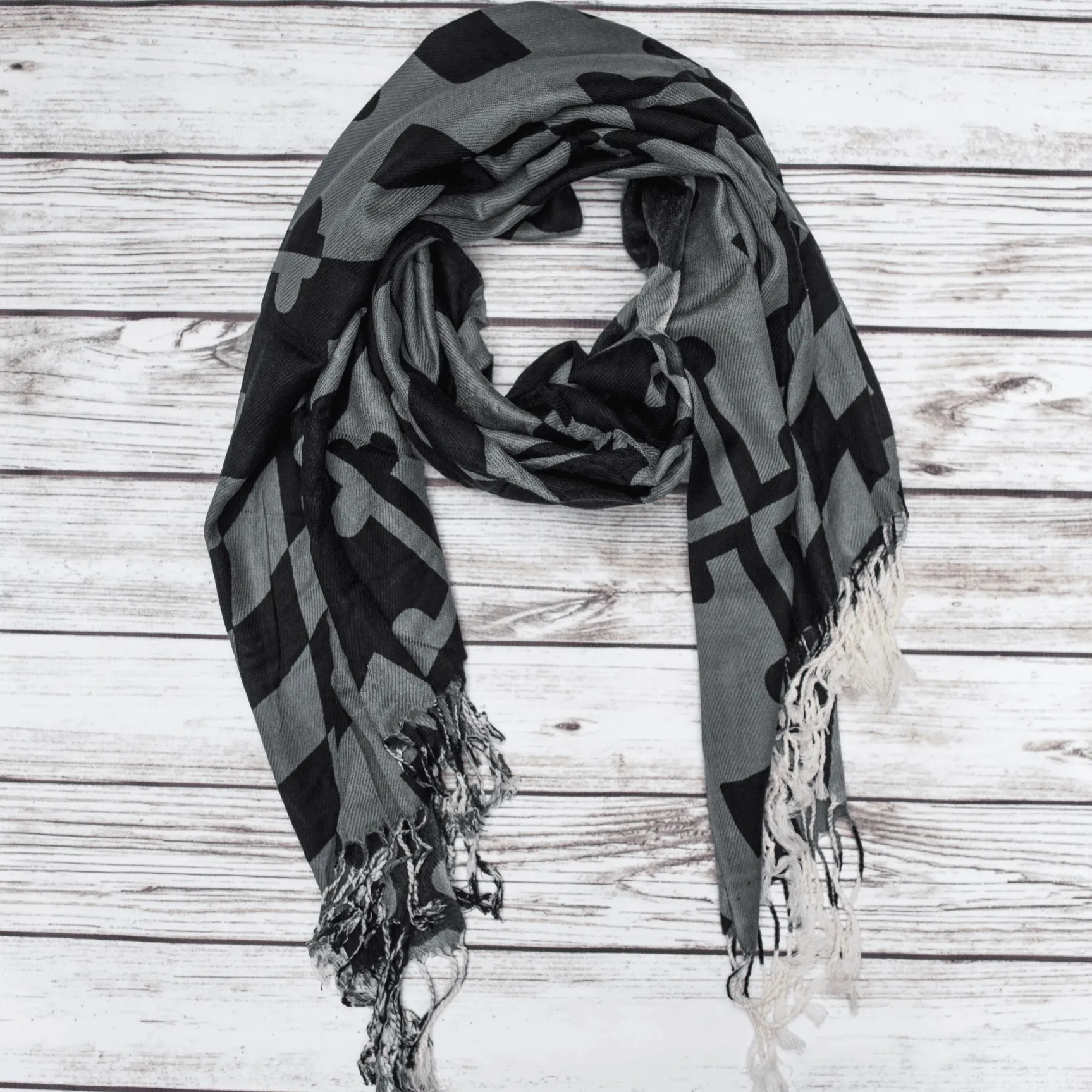 Greyscale Maryland Flag / Scarf