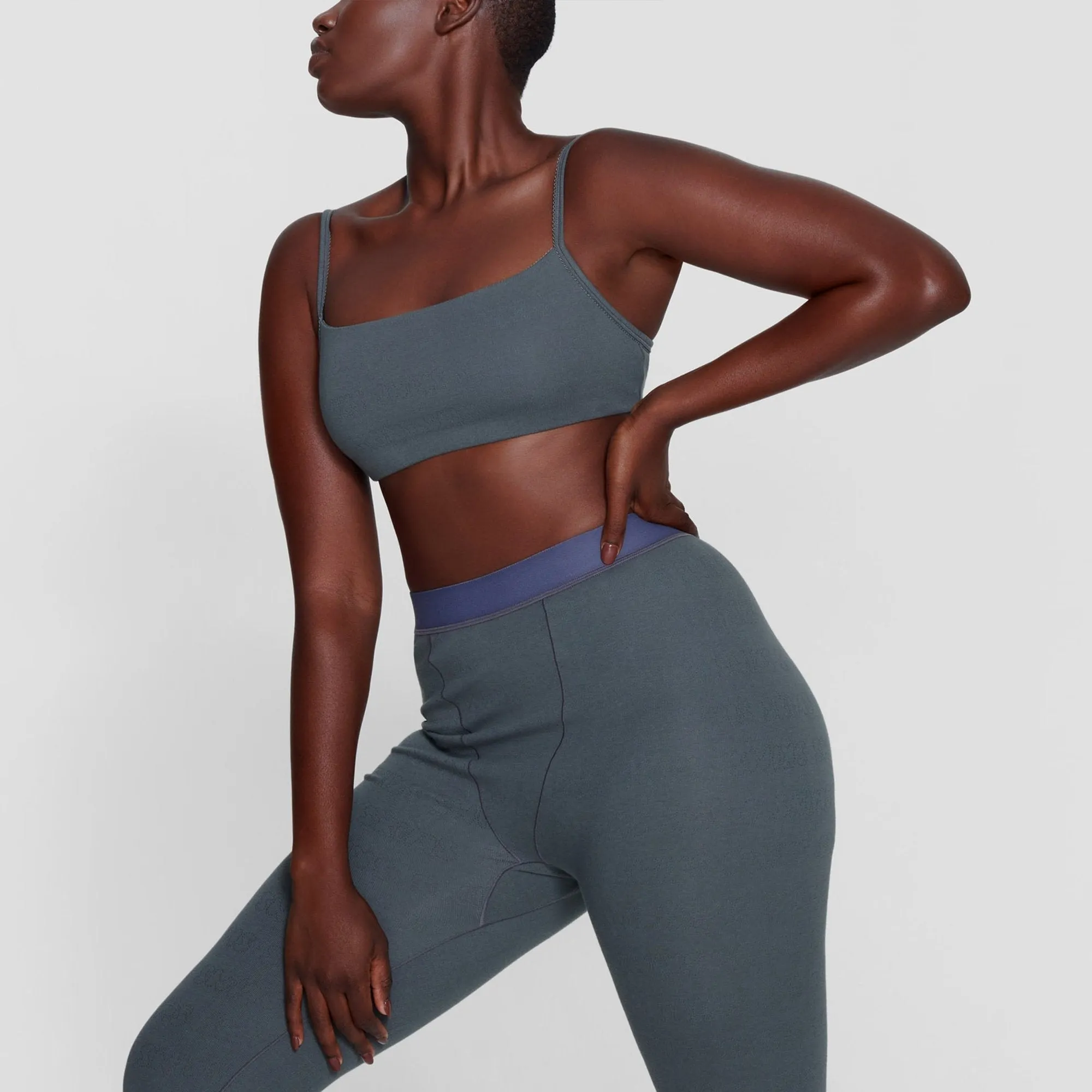 LOGO POINTELLE SCOOP NECK BRALETTE | SLATE