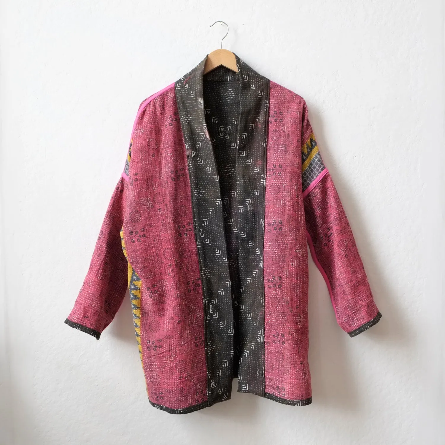 M Black with Embroidered Diamond Shapes Anoushka Jacket LL050