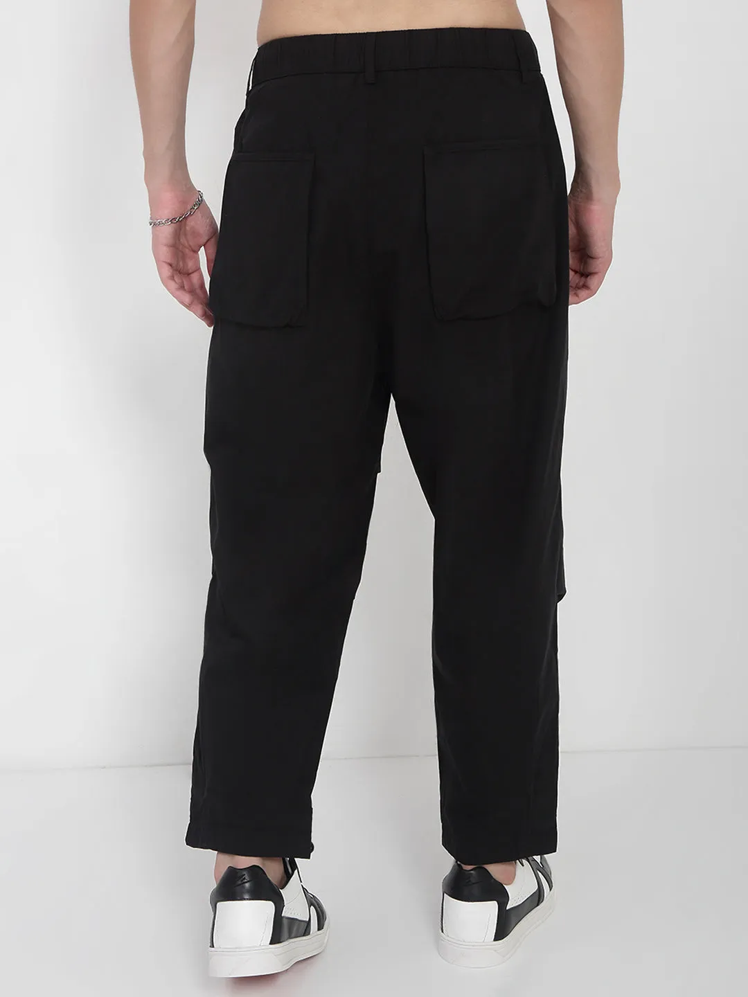 Men Black Relaxed Fit Korean Trousers