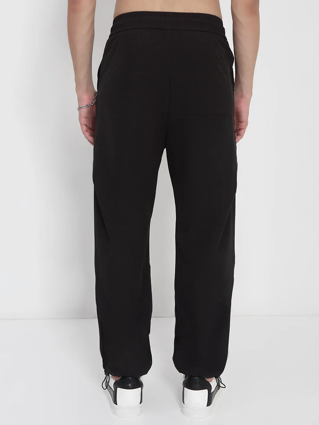 Men Black Straight Fit Relaxed Fit Trousers