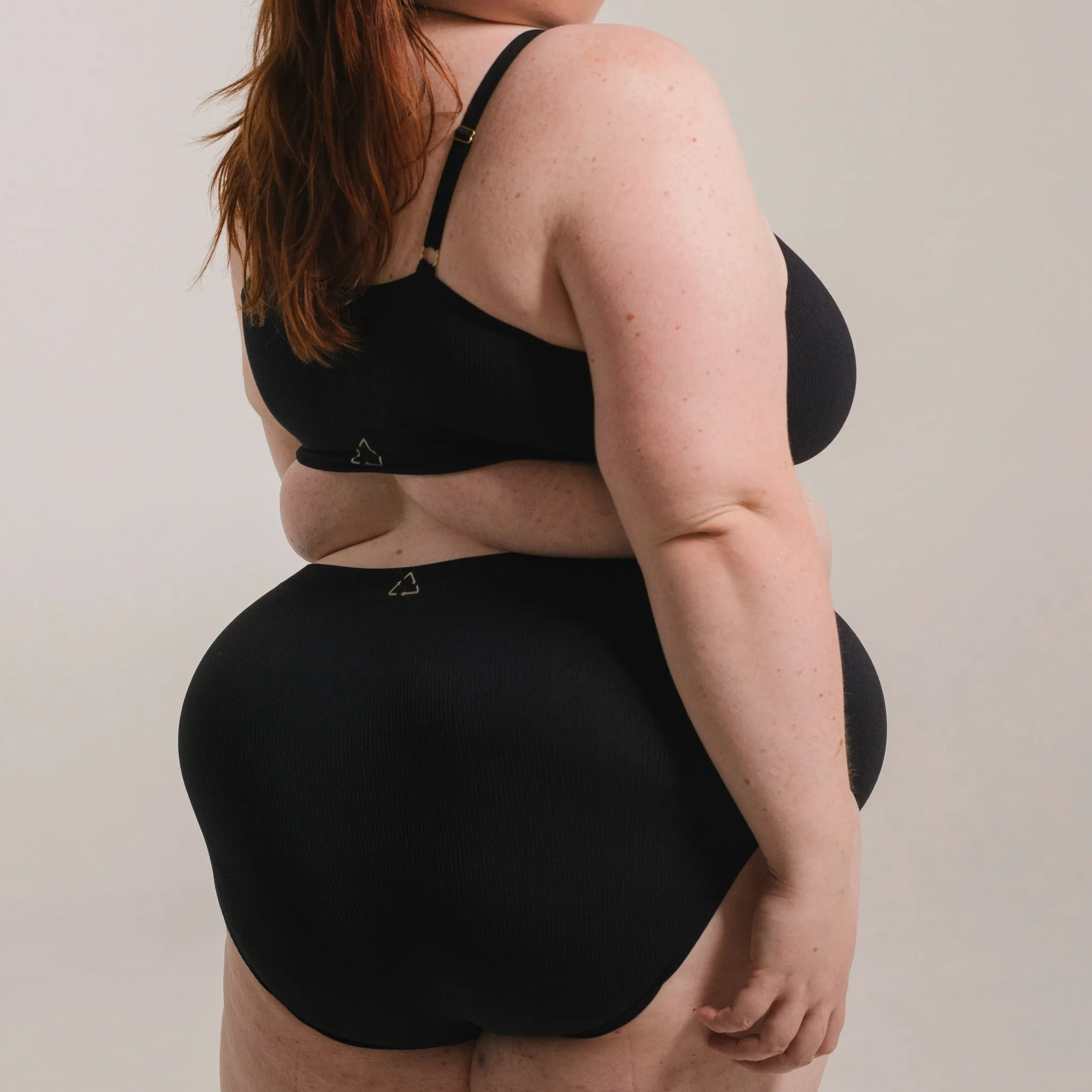 Recycled Wireless Bra H  - Black
