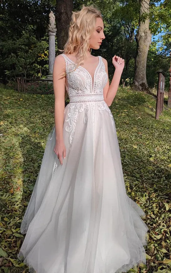 Romantic Sleeveless A-Line Lace Wedding Dress With V-neck And Low-V Back-716444